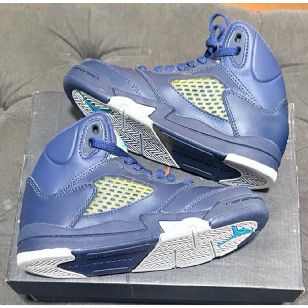 JORDAN 5 MIDNIGHT NAVY Size 11C